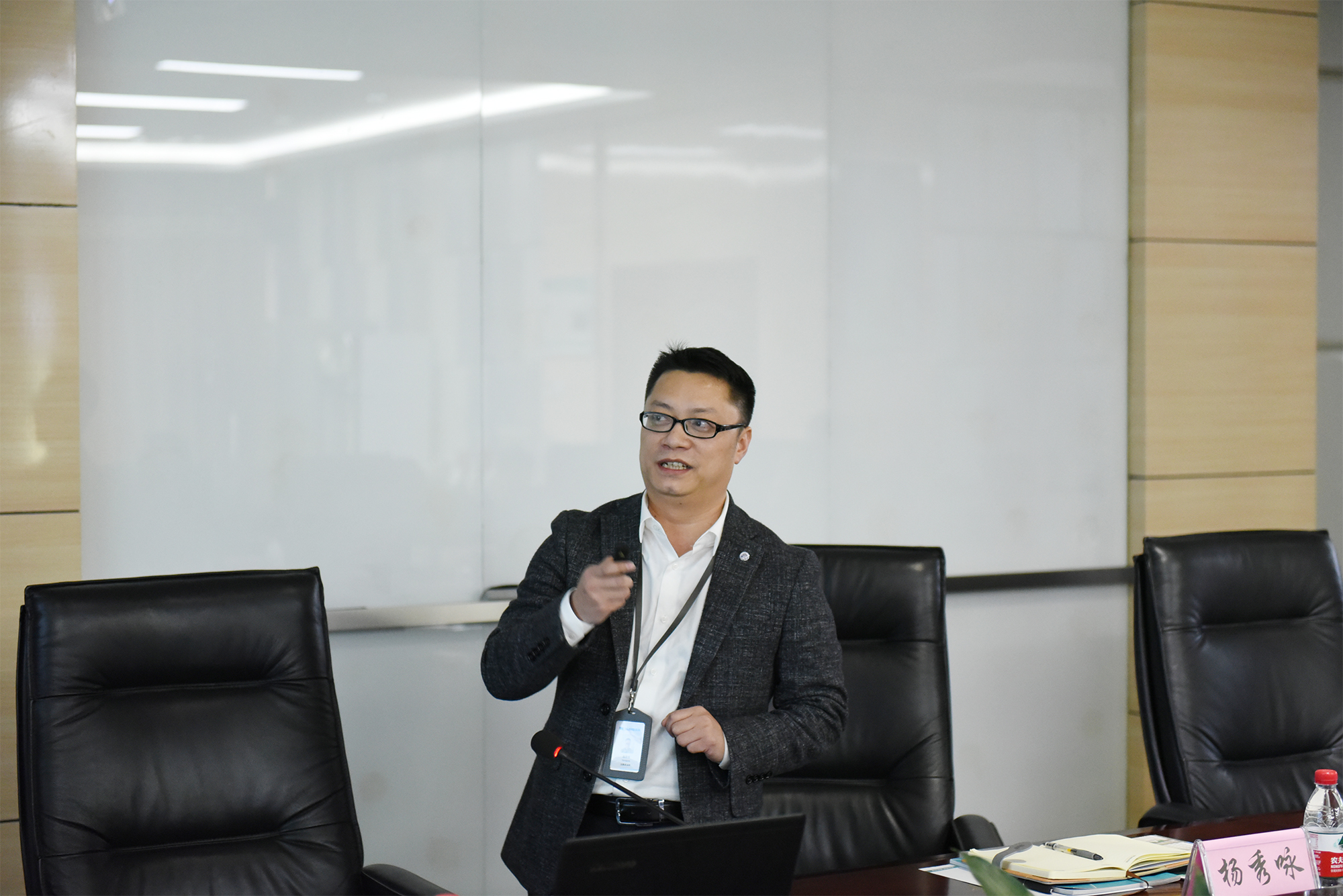 人妻内射一区二区在线视频