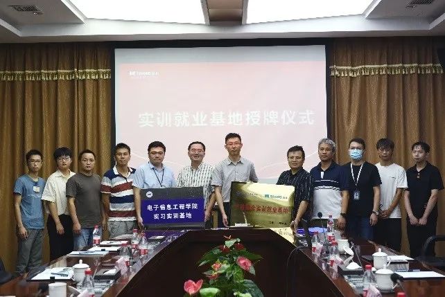 人妻内射一区二区在线视频